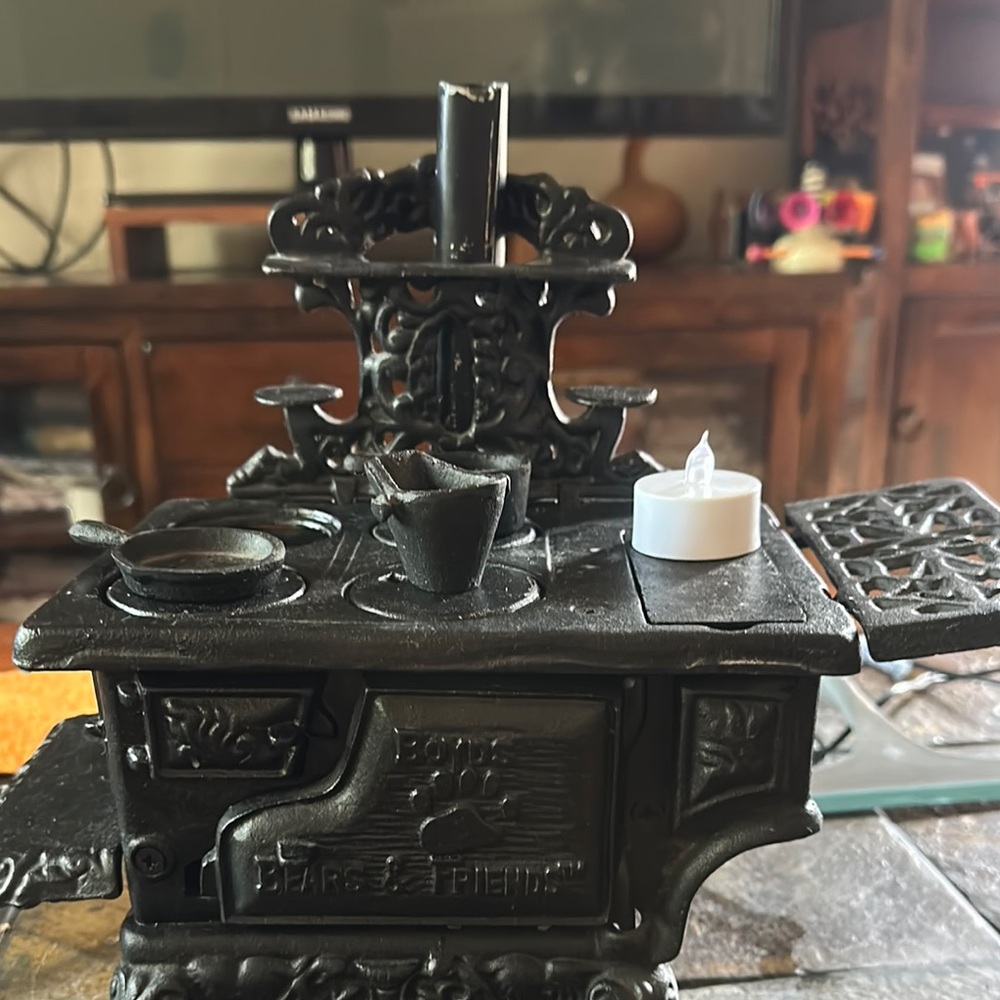 Vintage Black Cast Iron Miniature Stove